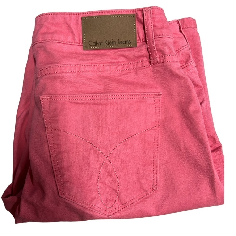 Calvin Klein Jeans Pink Jeans Walking Shorts Size 6